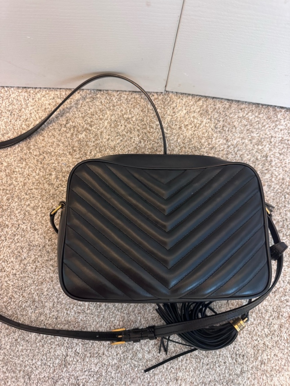 Yves Saint Laurent Black Quilted Leather Crossbody Camera Bag with Tassel - Picture 4 of 9